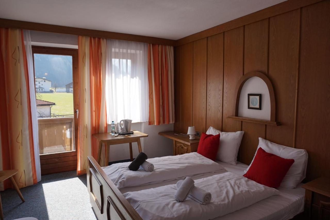 Hotel Gaestehaus Klammerschneider à Zell am Ziller Extérieur photo