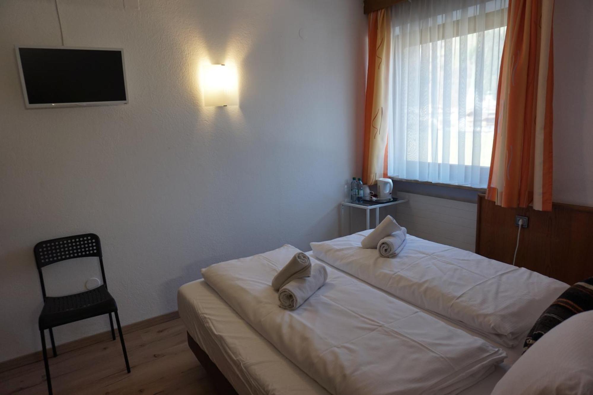 Hotel Gaestehaus Klammerschneider à Zell am Ziller Chambre photo