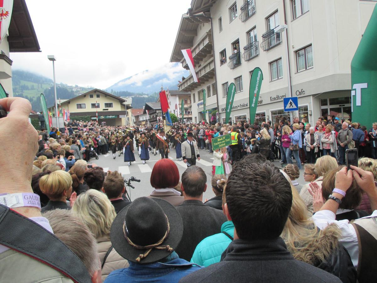 Hotel Gaestehaus Klammerschneider à Zell am Ziller Extérieur photo