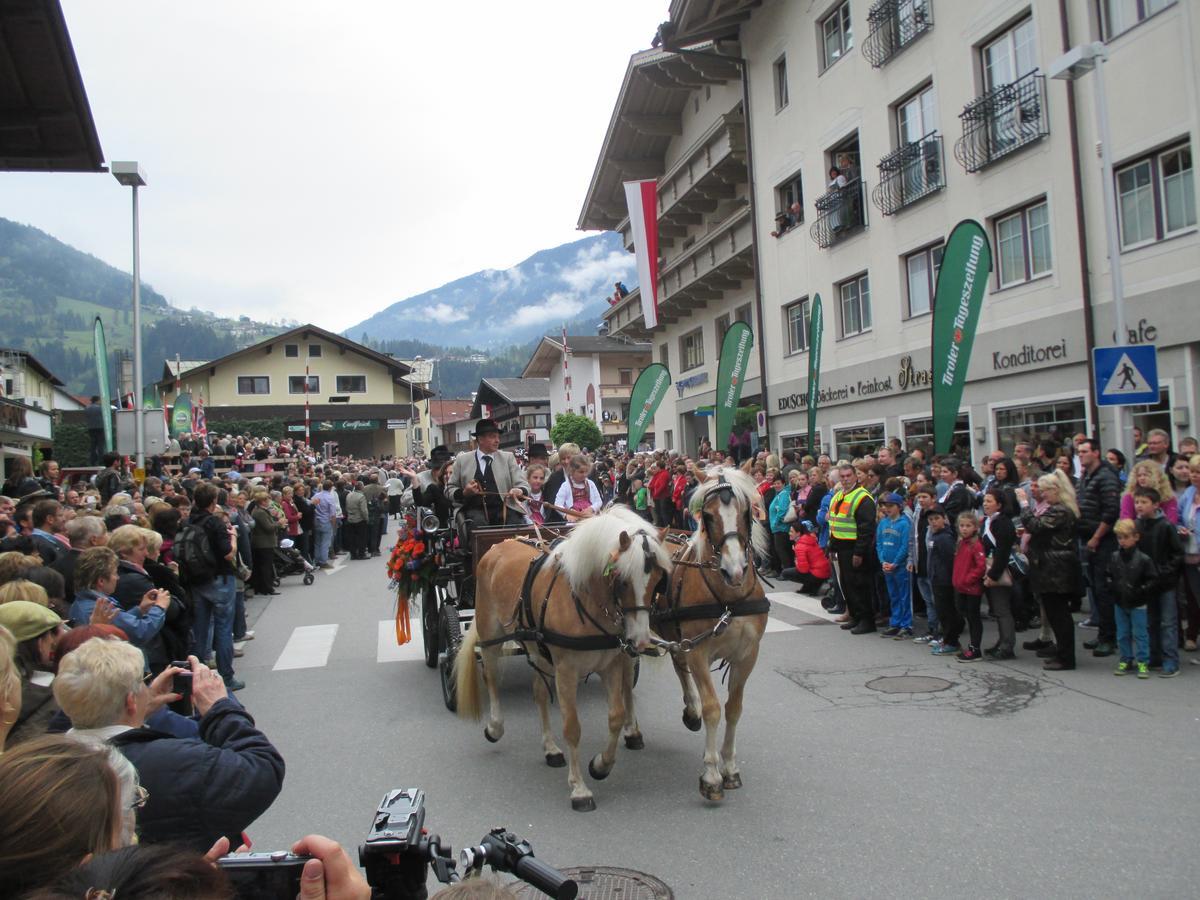 Hotel Gaestehaus Klammerschneider à Zell am Ziller Extérieur photo