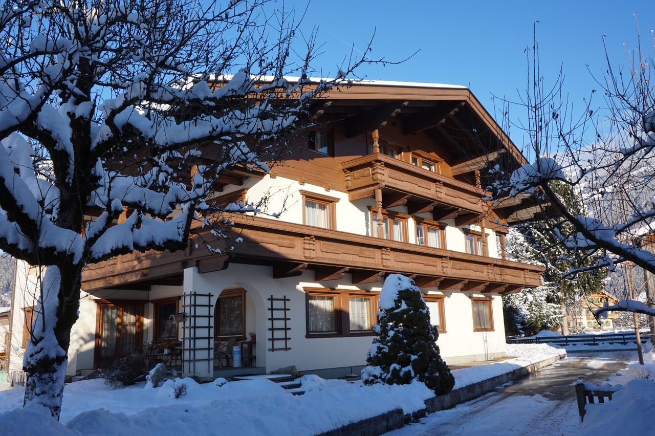 Hotel Gaestehaus Klammerschneider à Zell am Ziller Extérieur photo